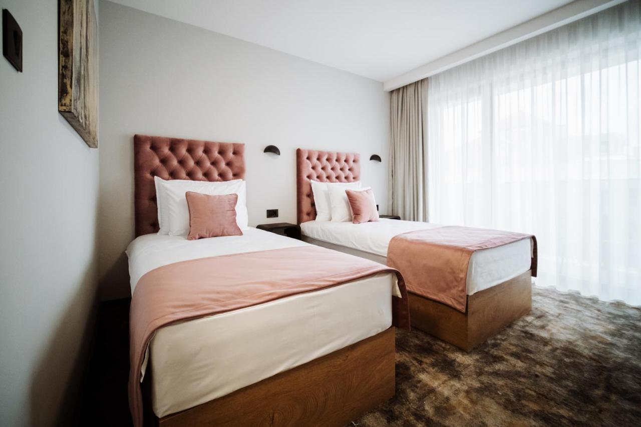 Hotel Barcode Wellness&Spa Sombor Exterior foto
